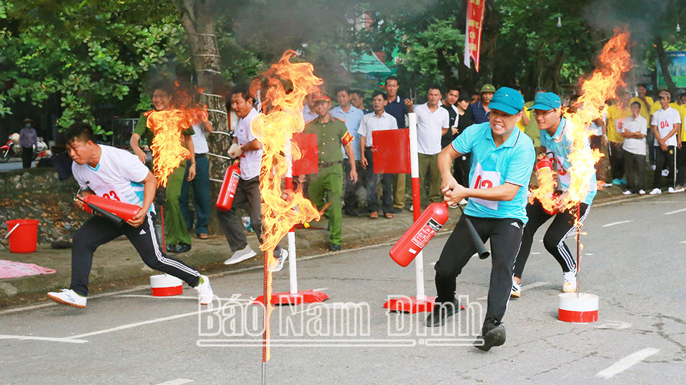 Ý Yên chủ động
ngăn ngừa "giặc lửa"