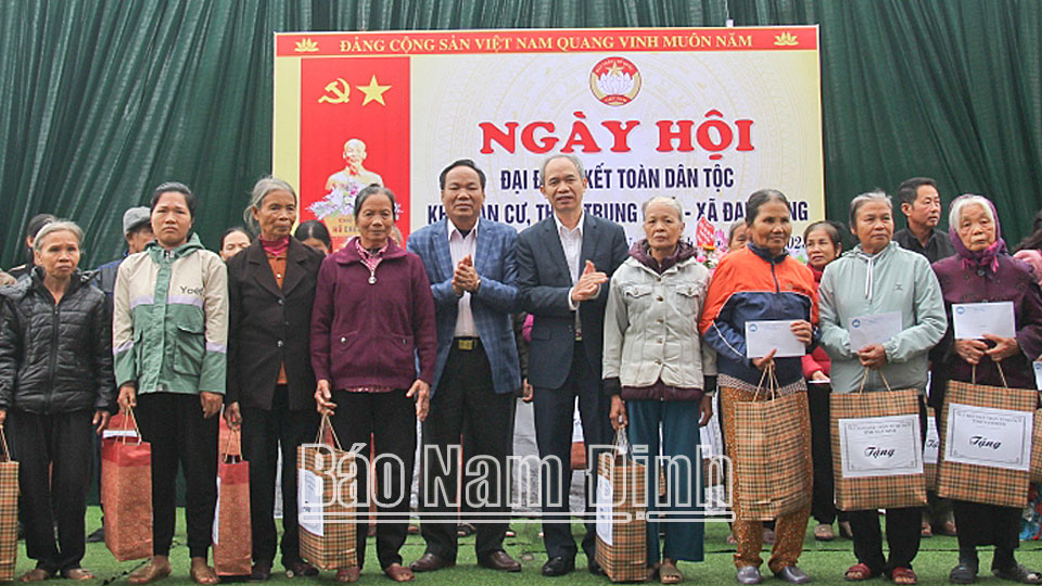 Ngày hội Đại đoàn kết toàn dân tộc tại khu dân cư thôn Trung Linh, xã Đại Thắng