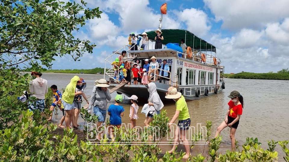 Nắm bắt cơ hội để phát triển du lịch Nam Định theo hướng chuyên nghiệp, đồng bộ, hiện đại