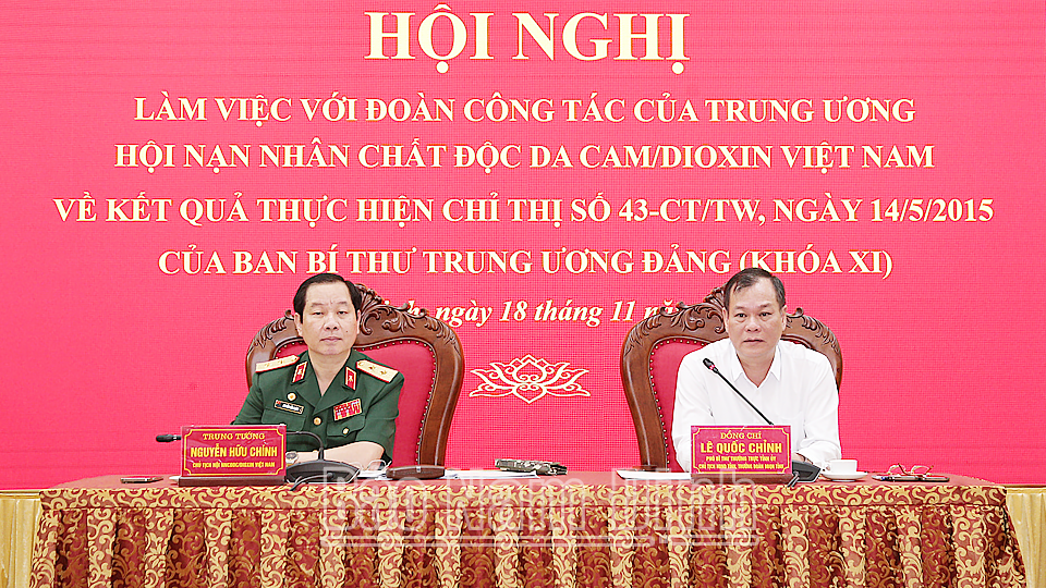 Đoàn công tác của Trung ương Hội Nạn nhân chất độc da cam/đi-ô-xin làm việc tại tỉnh