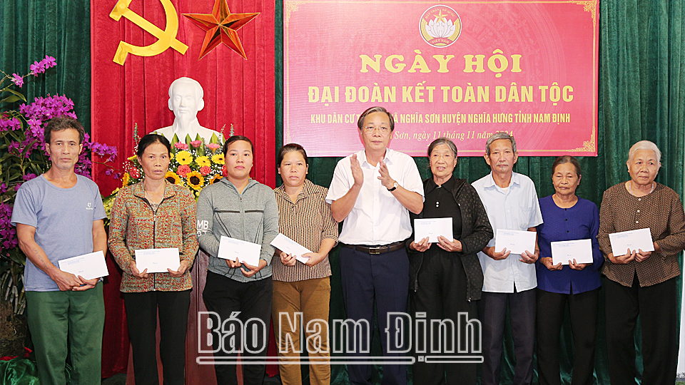 Ngày hội Đại đoàn kết toàn dân tộc (18/11): Sôi nổi Ngày hội 
Đại đoàn kết toàn dân tộc