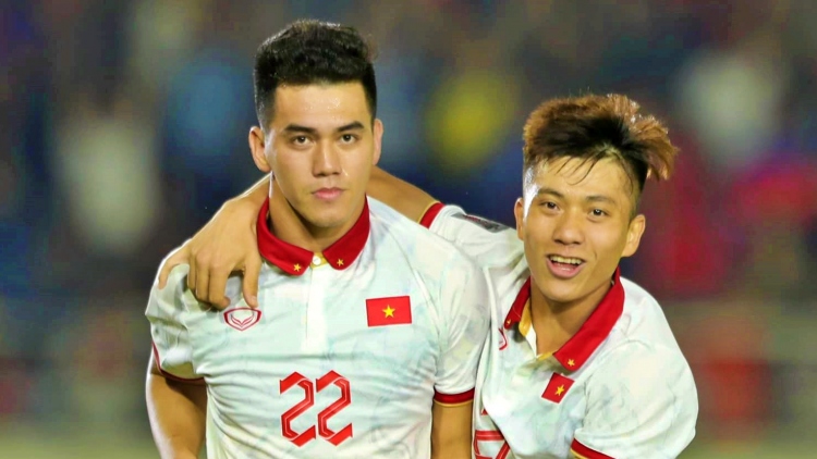 Bảng xếp hạng AFF Cup 2022 mới nhất: Việt Nam và Thái Lan thăng hoa