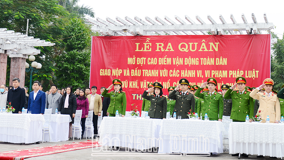 Ra quân thực hiện đợt cao điểm bảo đảm an ninh trật tự dịp Tết Nguyên đán Quý Mão