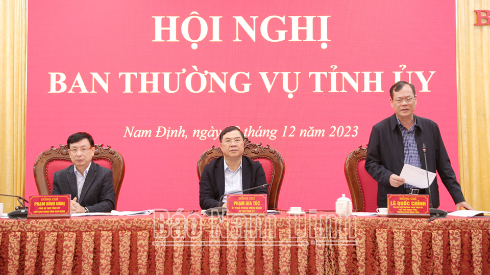 Đồng chí Phó Bí thư Thường trực Tỉnh ủy Lê Quốc Chỉnh phát biểu tại hội nghị.