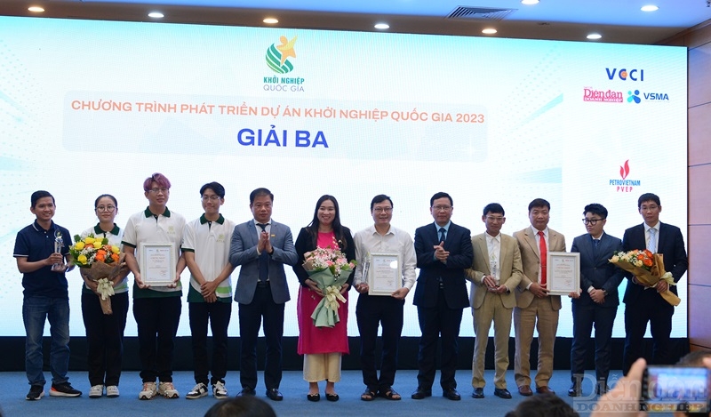 Công bố và trao chứng nhận các dự án đạt giải tại Chương trình Khởi nghiệp Quốc gia 2023