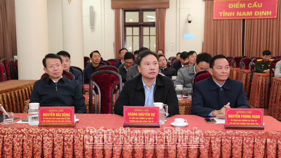 Các đại biểu tham dự hội nghị tại điểm cầu Nam Định.
