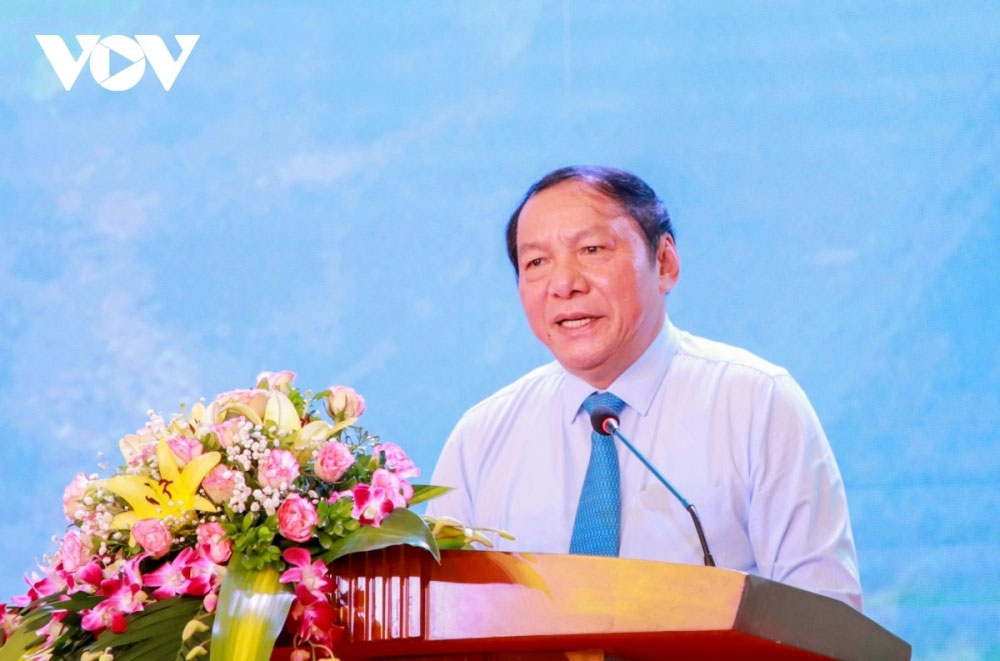Bộ trưởng Bộ VH-TT-DL Nguyễn Văn Hùng