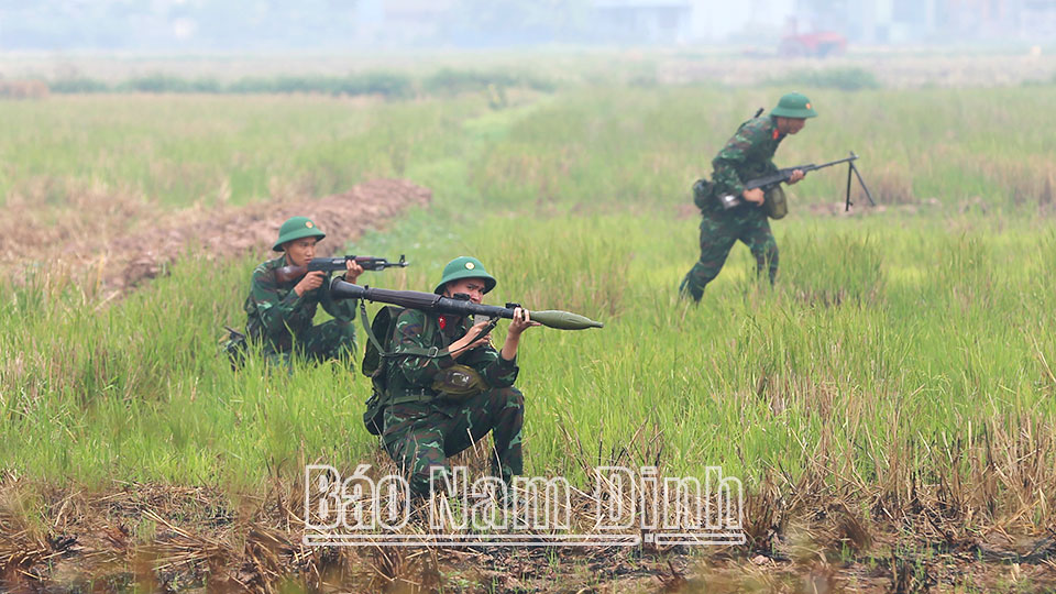 Kỷ niệm 79 năm ngày thành lập Quân đội nhân dân Việt Nam (22-12-1944 - 22-12-2023): Lực lượng vũ trang tỉnh xây dựng đơn vị chính quy, vững mạnh