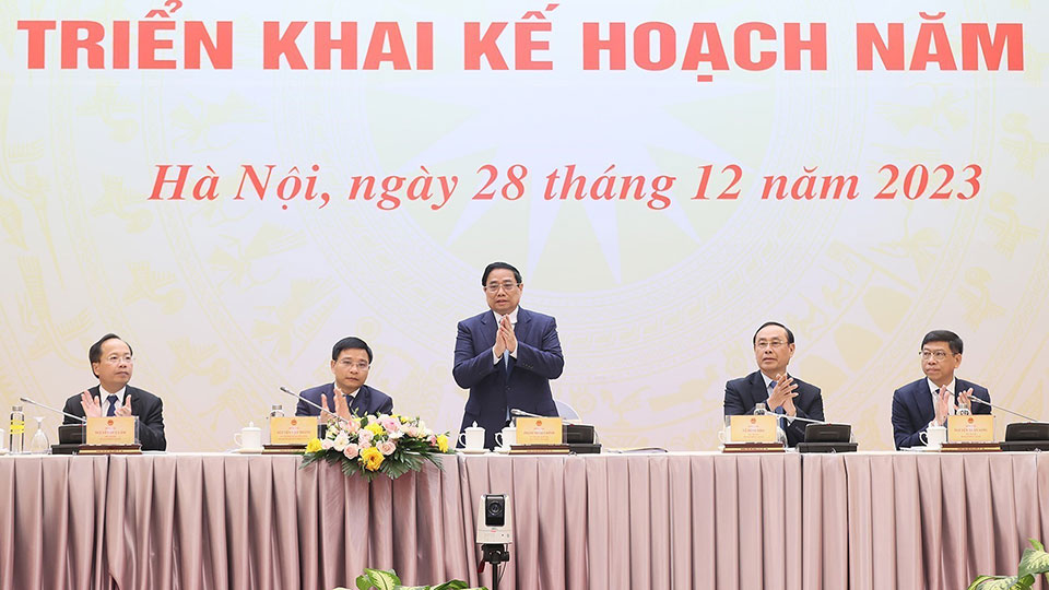 Ưu tiên khởi công dự án đường bộ cao tốc
tại Nam Định - Thái Bình