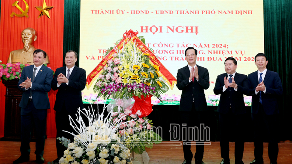 Thành phố Nam Định triển khai nhiệm vụ và phát động phong trào thi đua năm 2025