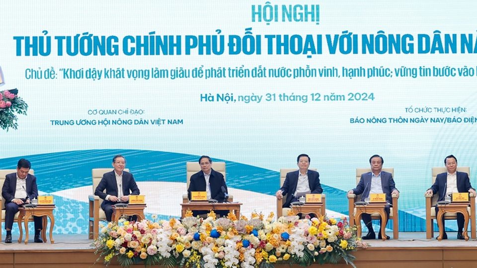 Thủ tướng Chính phủ Phạm Minh Chính đối thoại với nông dân 