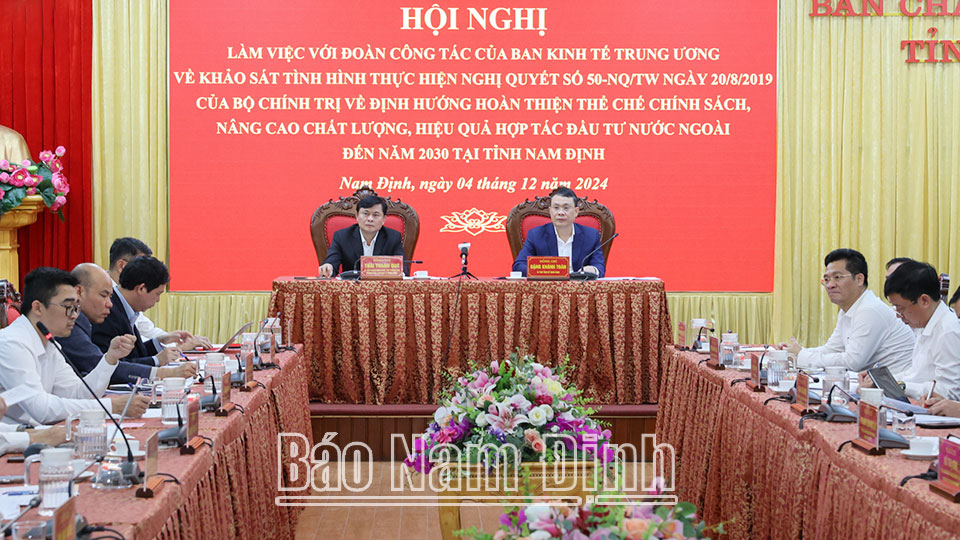 Ban Kinh tế Trung ương làm việc với Tỉnh ủy về tình hình thực hiện Nghị quyết số 50-NQ/TW của Bộ Chính trị