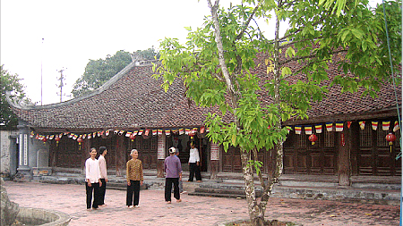 Đền -  chùa Kiên Lao