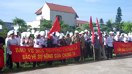 Mít tinh hưởng ứng Ngày Môi trường Thế giới, Ngày Đại dương Thế giới và Tuần lễ Biển và hải đảo Việt Nam năm 2014