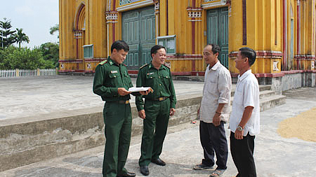 Tăng cường công tác vận động quần chúng vùng giáo