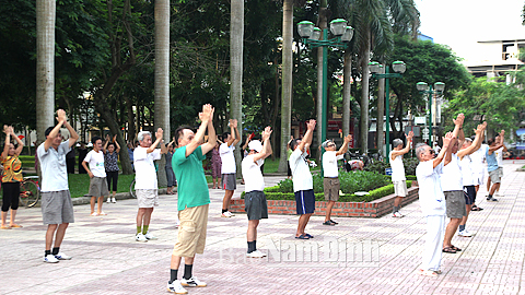 Thực hiện tốt phong trào &quot;Toàn dân chăm sóc, phụng dưỡng, phát huy vai trò của người cao tuổi&quot;