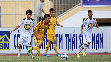 VCK U17 quốc gia: HN T&amp;T thắng chủ nhà TT-Huế 1-0, Bình Định thua ngược PVF 1-3