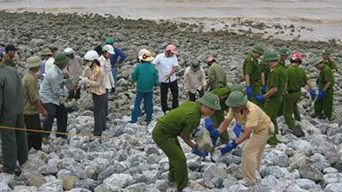 Đoàn công tác của Ủy ban nhân dân tỉnh kiểm tra công tác phòng, chống lụt bão của huyện Hải Hậu