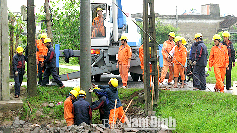 Tiếp tục củng cố an toàn hệ thống điện phục vụ chống úng mùa mưa bão