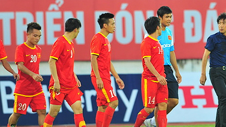 Vòng chung kết AFF Cup 2014: Tuyển Việt Nam chính thức vào tập luyện tại Bình Dương