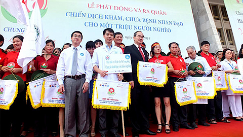 Ra quân chiến dịch khám, chữa bệnh nhân đạo lớn nhất năm 2014