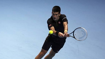 Djokovic quá mạnh, Berdych gặp khó