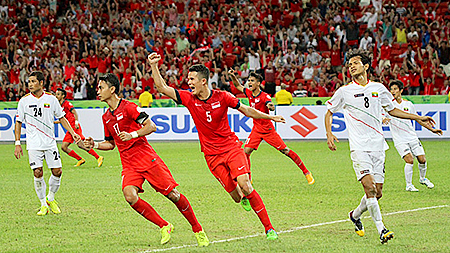 Bảng B - AFF Cup 2014: Thái-lan chắc chân vào bán kết, Singapore thắng Myanmar 4-2