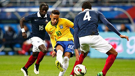 Neymar tỏa sáng, Brazil thắng thuyết phục Pháp