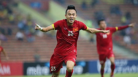 Vòng loại Giải bóng đá U23 châu Á 2015: U23 Việt Nam &quot;ngược dòng&quot; thắng U23 Ma-lai-xi-a 2-1