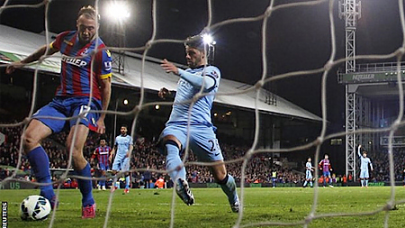 Thua Crystal Palace 1-2, Man City hết cơ hội bảo vệ ngôi vương