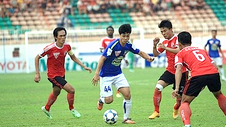 Góc nhìn thể thao: V-League 2015 đã cho thấy nhiều tiến bộ