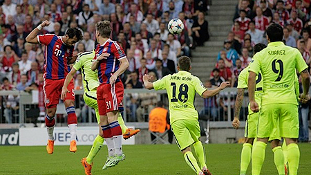 Thua Bayern, Barca vẫn thẳng tiến chung kết Champions League