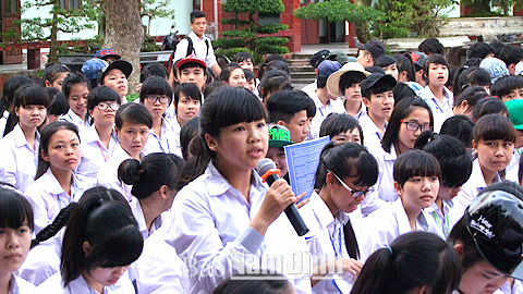 Phát huy vai trò của tổ chức Đoàn trong công tác tư vấn, giới thiệu việc làm cho thanh niên