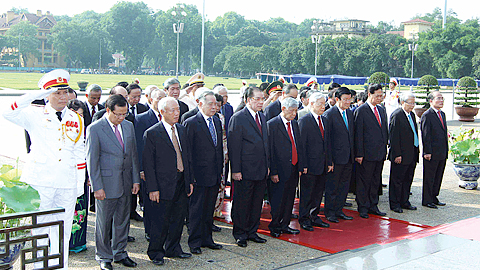 Lãnh đạo Đảng, Nhà nước vào Lăng viếng Chủ tịch Hồ Chí Minh