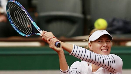 Tomas Berdych, Sharapova thẳng tiến vào vòng hai