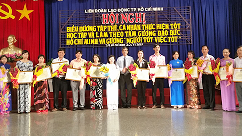TP Hồ Chí Minh: Tuyên dương gương "Người tốt, việc tốt" giai đoạn 2010-2015