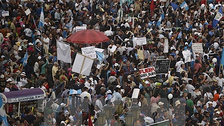 Tiếp tục biểu tình tại Guatemala đòi Tổng thống từ chức