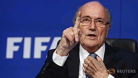 Sepp Blatter rút khỏi Ủy ban Olympic Quốc tế