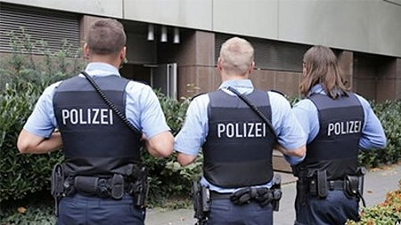 Đức bắt giữ các đối tượng tình nghi tuyển mộ chiến binh cho IS