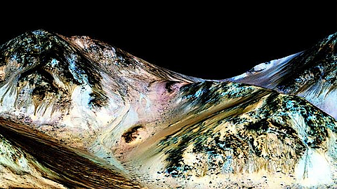 NASA công bố bằng chứng có nước trên Sao Hỏa