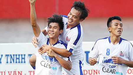 Giải bóng đá U21 quốc gia năm 2015: Thắng U21 Bình Định 1-0, U21 An Giang vào chung kết