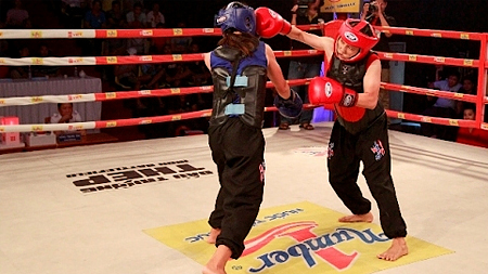 Hằng Nga vào bán kết giải Boxing Number 1