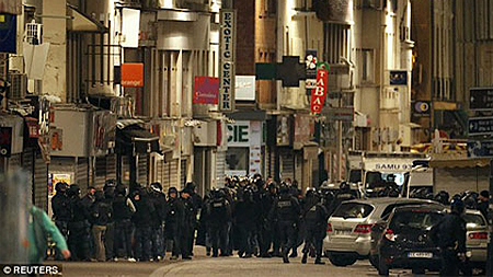 Vụ tấn công khủng bố tại Pháp: Một nữ thánh chiến liều chết khi bị vây ráp