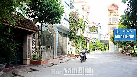 Đường phố Thành Nam: Phố Hoàng Minh Giám