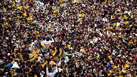 Phi-líp-pin: Giẫm đạp tại lễ hội, hàng trăm người thương vong