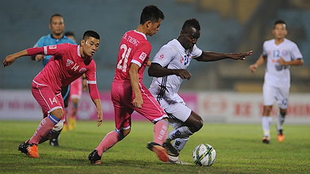 Vòng bốn Giải bóng đá vô địch quốc gia Toyota V-League 2016: CLB Hà Nội và Đồng Tháp bất ngờ giành chiến thắng