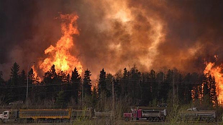 Cháy rừng lớn tại Canada, hàng nghìn người sơ tán