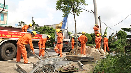 Cty Điện lực Nam Định, huyện Vụ Bản diễn tập phòng chống thiên tai và tìm kiếm cứu nạn