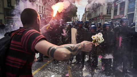 EURO 2016: "Cửa nào" cho kinh tế Pháp?