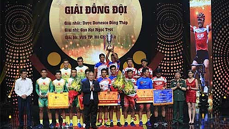 Tưng bừng Gala trao giải, tổng kết Giải xe đạp quốc tế VTV-Cúp Tôn Hoa Sen 2016